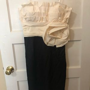 Beautiful black & white strapless cocktail dress!